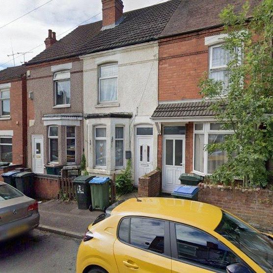 3 bedroom terraced house to rent - Photo 1