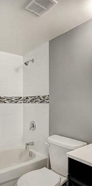 The Nottingham - Photo 1