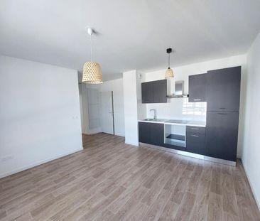 location Appartement T2 DE 40.95m² À JOUE LES TOURS - Photo 3