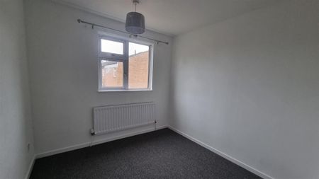 3 BED Terraced House To rent - Photo 5