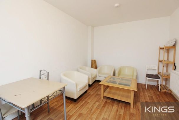 4 bedroom apartment to rent - Photo 1