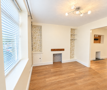 2 bedroom terraced house to rent - Photo 4