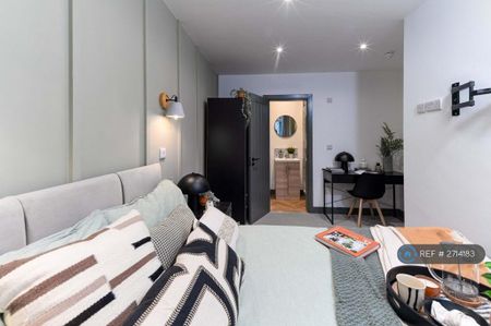 1 bedroom in a house share to rent - Photo 3