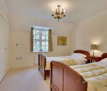 A substantial family home set in popular Southborough village and e... - Photo 2