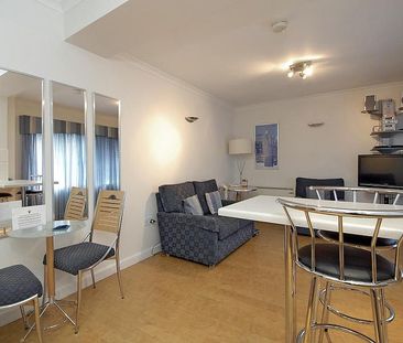 Abbey Hall, Reading, RG1 3FB - Photo 1