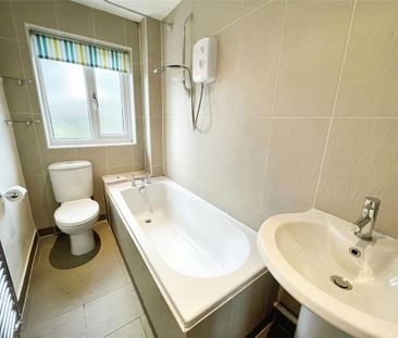 2 bedroom semi-detached house to rent - Photo 5