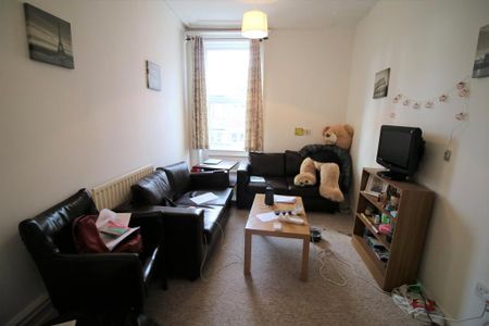4 bedroom maisonette to rent - Photo 3