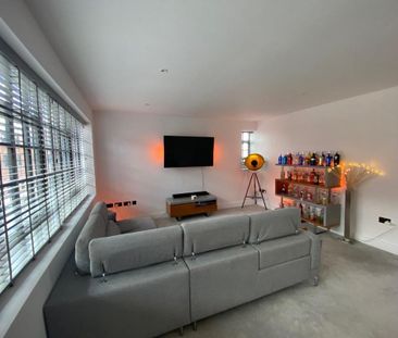 3 bedroom end of terrace house to rent - Photo 3