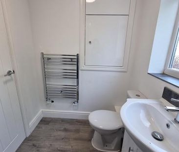 1 bedroom ground floor flat to rent - Photo 2