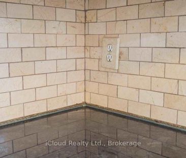 For Lease - 12 King George Road Unit# Room 2, Toronto, Ontario - Photo 6