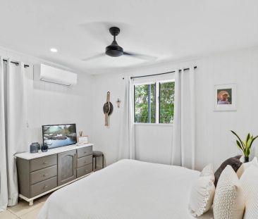 Fully furnished Queenslander with pool in the heart of freshwater - Photo 3