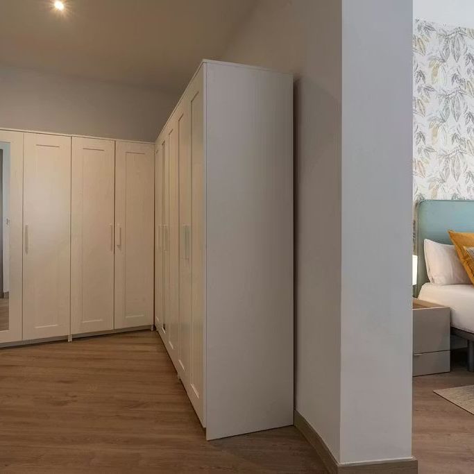 Calle del Hospital, Valencia, Valencian Community 46001 - Photo 1