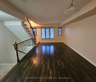 For Lease - 5605 Oscar Peterson Boulevard Unit# 8, Mississauga, Ont... - Photo 5