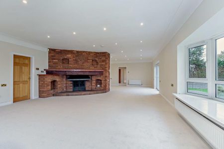 4 bedroom detached house to rent - Photo 3