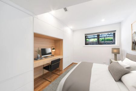 Designer Family Home Of Space And Sophistication - Photo 5