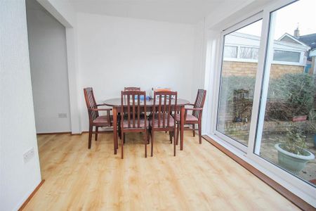 3 bedroom house to rent - Photo 3