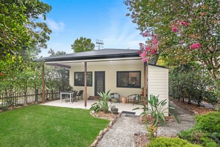 Modern and Stylish Sanctuary - Photo 4