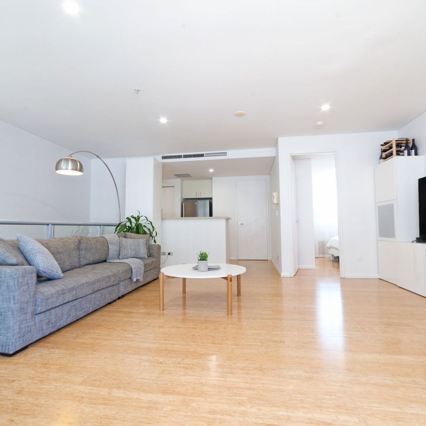 Nicely presented 1-bedroom in Shores - Furnished - Photo 1