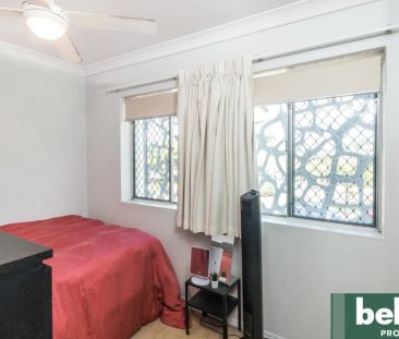 Stylish Second-Floor Apartment in Vibrant Stones Corner - Photo 3