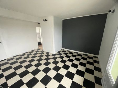 Location Appartement 3 pièces 53 m2 à Saint-Quentin - Photo 2