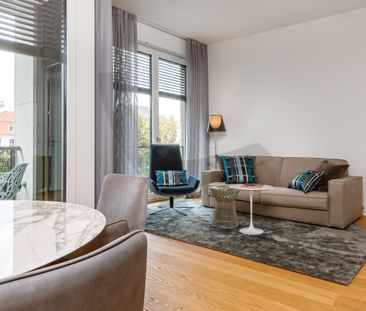 Modern Classic - Photo 1