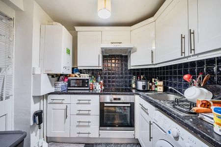 1 bedroom flat to rent - Photo 5