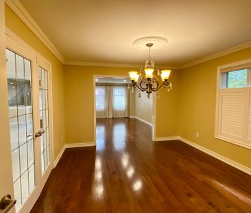 For Lease - 1715 Pilgrims Way, Oakville, Ontario - Photo 2