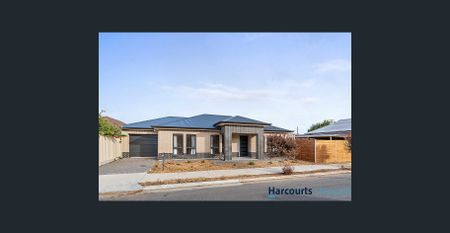 The Perfect Blend of Style, Comfort & Location - Photo 2