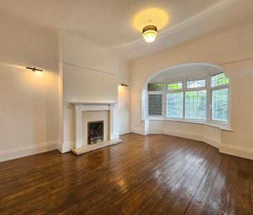 4 bedroom semi-detached house to rent - Photo 3