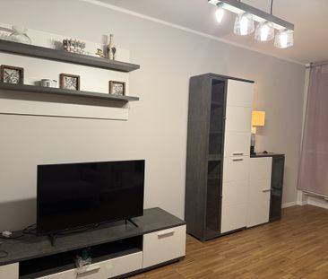 Stare Miasto ustawna kawalerka 44 m2 ,piwnica ! - Zdjęcie 3