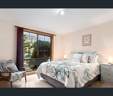 Spacious & Well-Located Family Home! - Photo 4