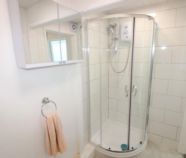 1 bedroom bedsit to rent - Photo 3