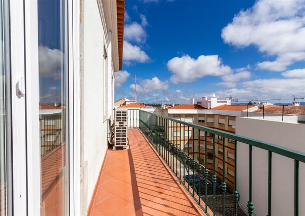 Apartamento T4 em Lisboa