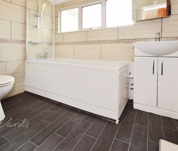 4 bedroom terraced house to rent - Photo 5