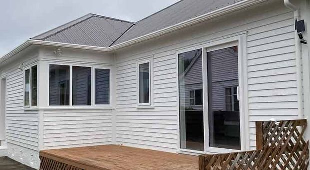 Spacious 3 bedrooms property in central location - Photo 1