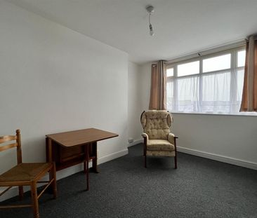 Queens Terrace, Scarborough - Photo 1