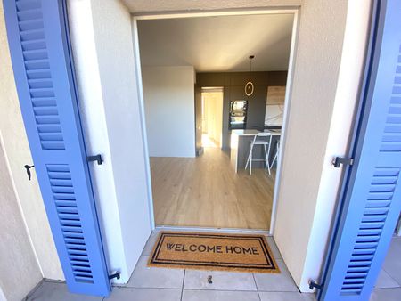 � louer Appartement T3 meubl� avec grande terrasse, parking et cave Simiane-Collongue, - Photo 3