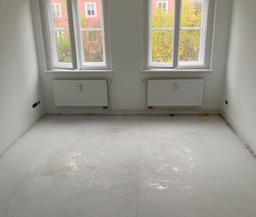 Zentral Wohnen, 2-Zimmer-Wohnung mit Badewanne // 1.OG rechts - Photo 6