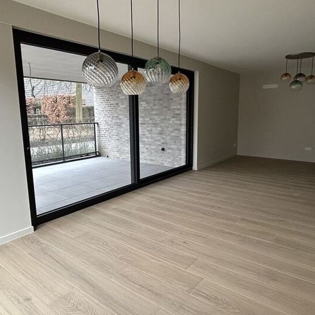 Gelijkvloers app. te huur in Lommel voor € 1.250 met 3 slaapkamers - Foto 1