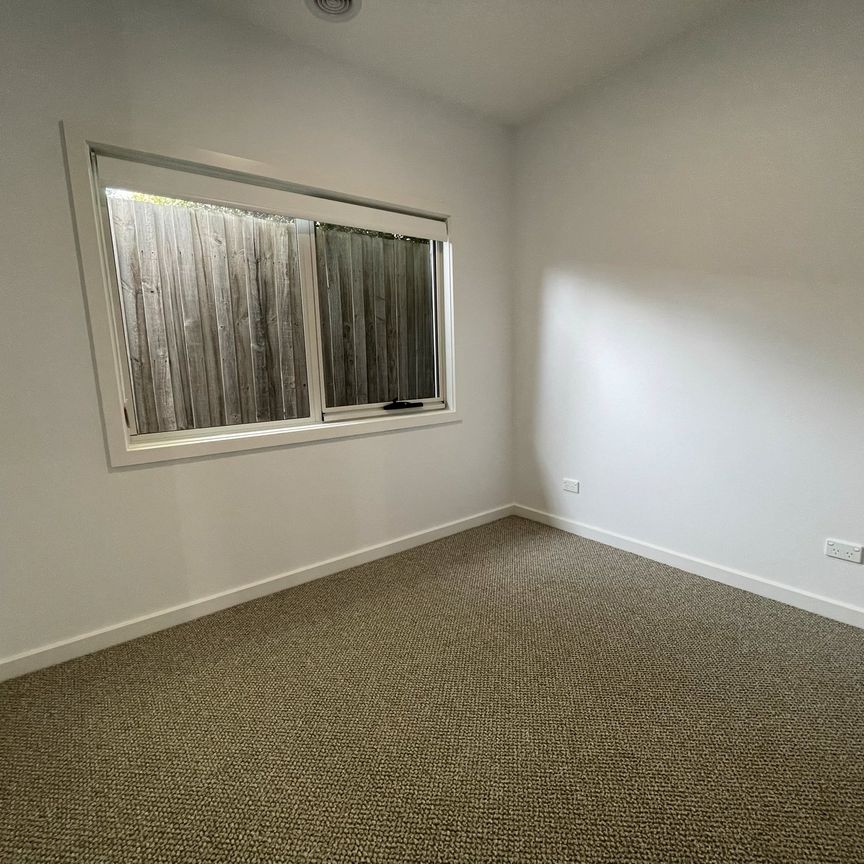 Modern 3 bedroom Unit- Right in the heart of Gisborne! - Photo 1