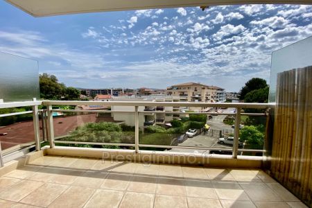 Centre-ville, Location appartement 2 pièces 46 m² - Photo 4