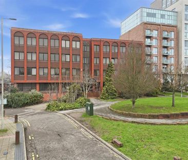 Studio to rent - Photo 5