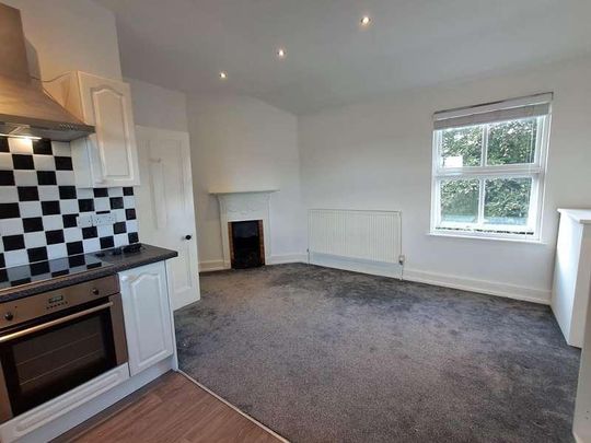 Crewe Road, Shavington, CW2 - Photo 1