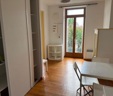Location Appartement 2 pièces 42m² BORDEAUX 33800 - Photo 2