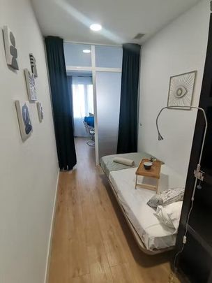 Calle de Canarias, Leganés, Community of Madrid 28913 - Photo 1