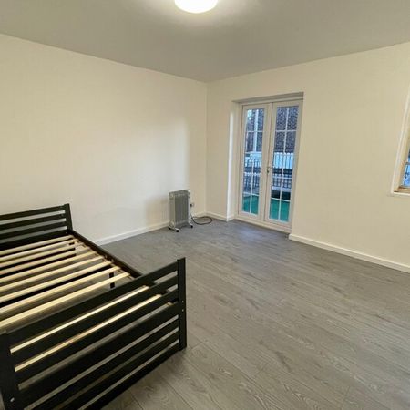 Mulgrave Road, SM2 6LR - Photo 3