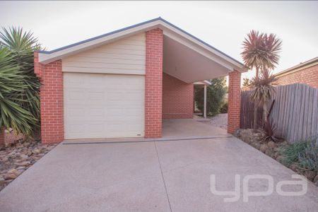 Well Presented 3 Bedroom Home - Photo 5