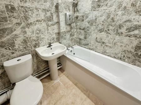 Seymour Place, Peterborough, PE4 - Photo 3