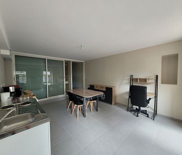 Location Appartement 3 pièces 54m² - Photo 2