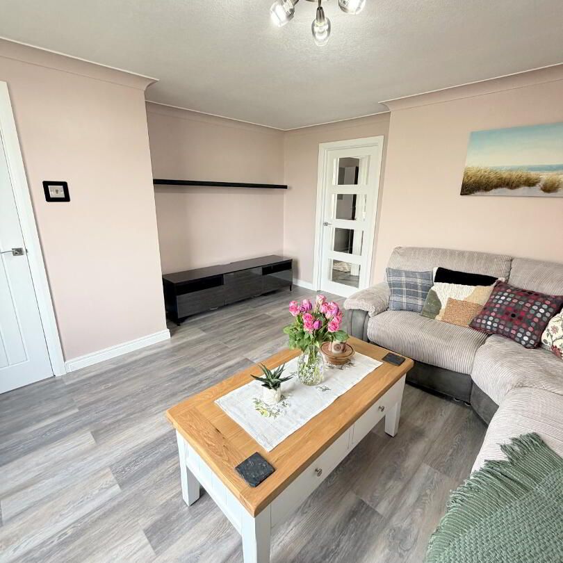 122 Avonmore Park, BT281NJ, Lisburn - Photo 1